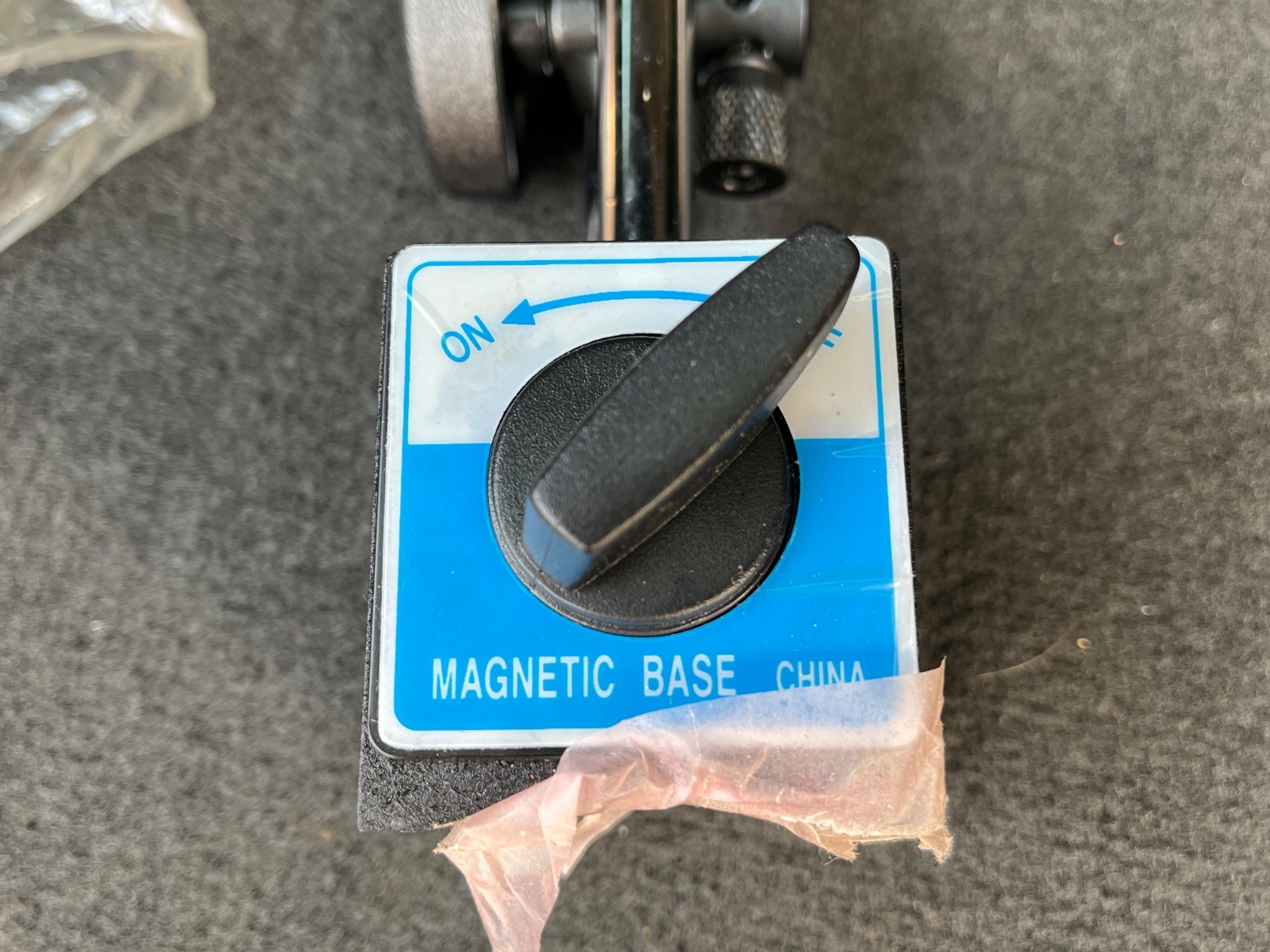 PITTSBURGH MULTI-POSITION MAGNETIC BASE WITH FINE ADJUSTMENT