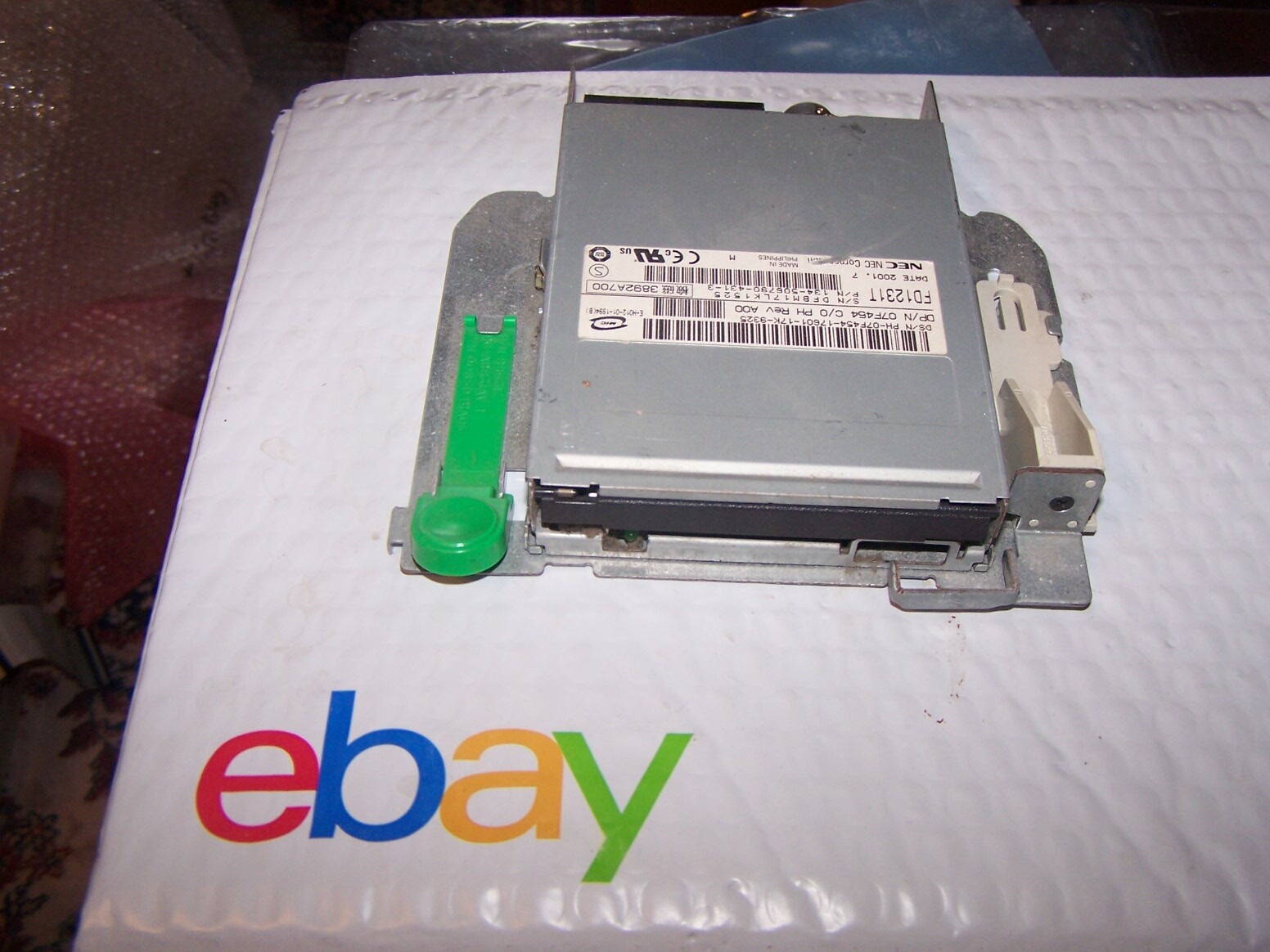 NEC 3.5" Floppy Drive Model FD1231T with bracket - P/N 134-506790-431-3