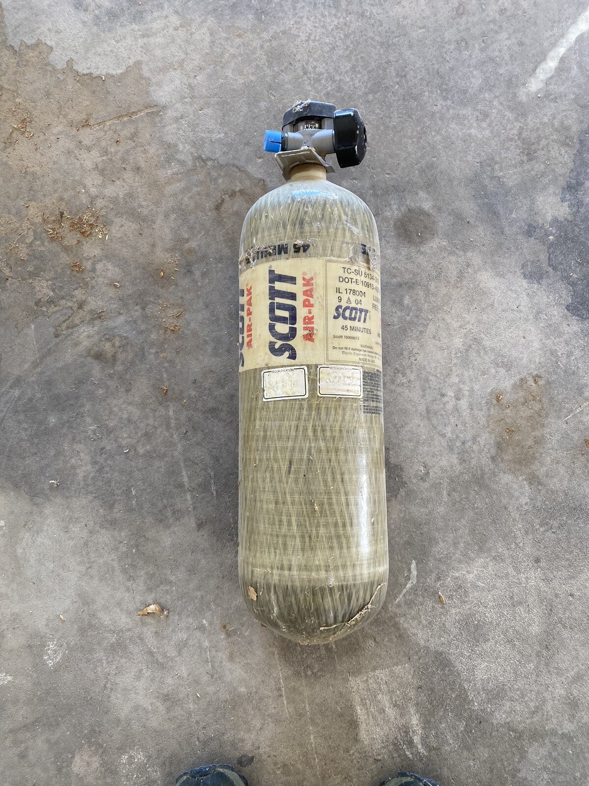 SCOTT 4500psi 45min SCBA Bottle Cylinder. Tank Is Past Due For Inspection.