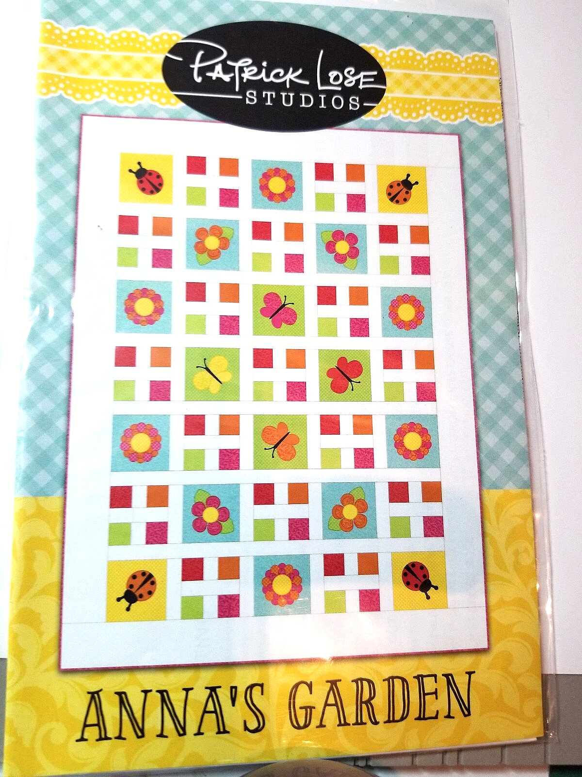 Quilt pattern- Anna's Garden by Patrick Lose -Panel size -  NEW