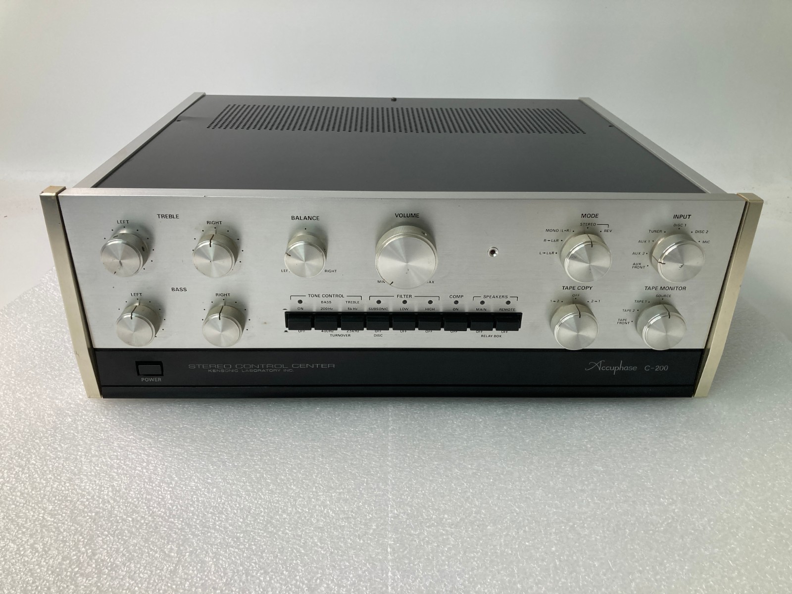 Vintage Kensonic Lab. Accuphase C-200 Stereo Control Amplifier / Preamplifier