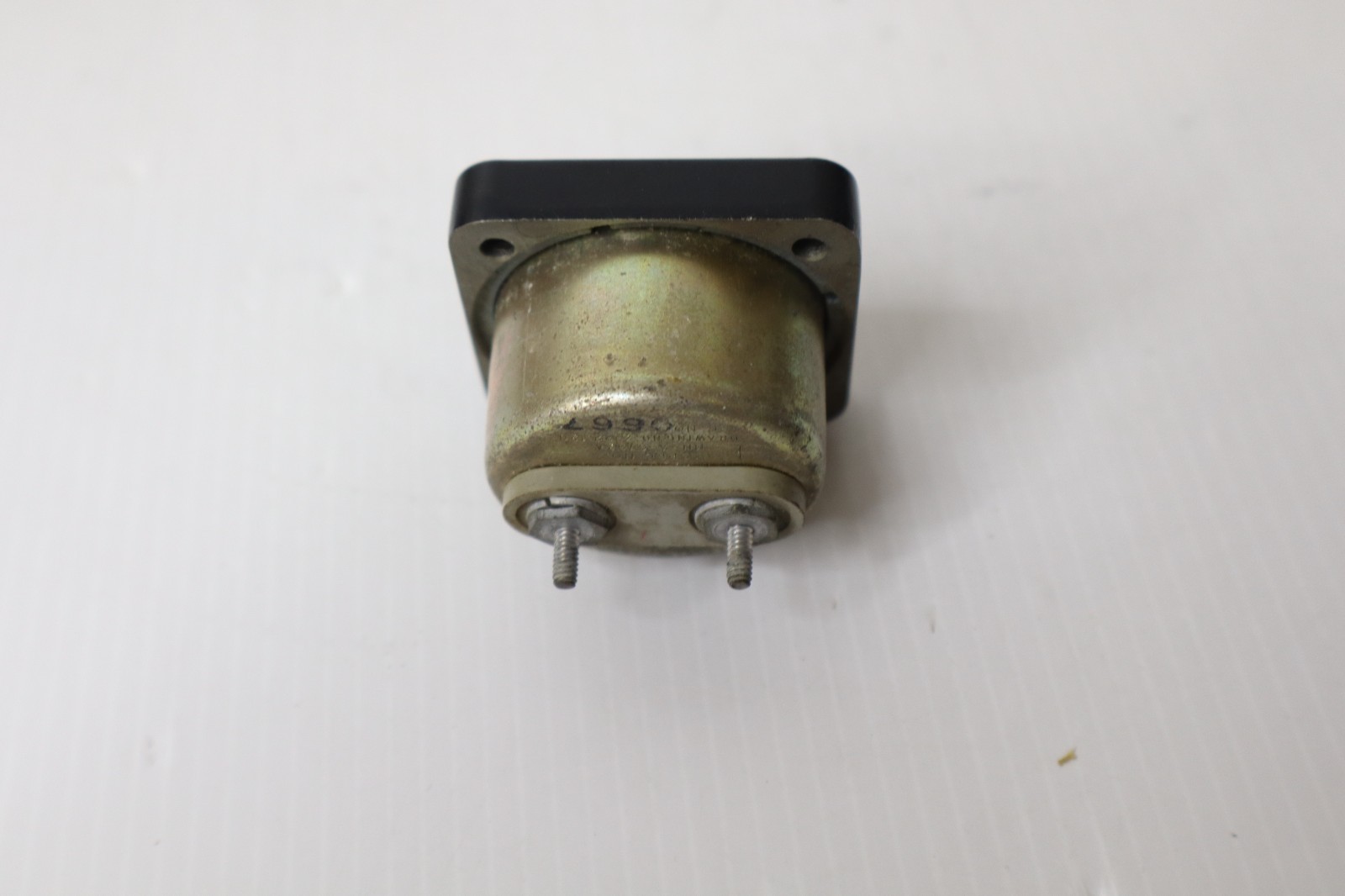 MIL-A-6752A Battery Load Indicator