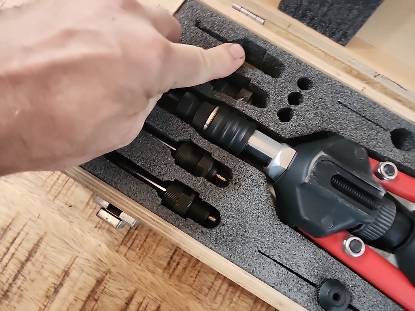 Masterfix MFX 510 Q1 QI Combi Blind Rivet Nut Hand Tool with case inserts
