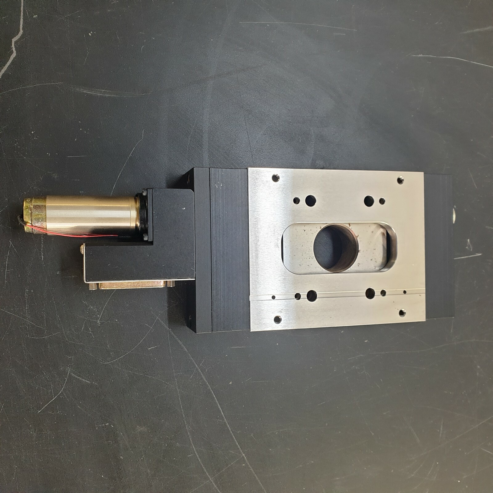 Newport M-UTM50CC1DD,vertical stage UTM50MVTP