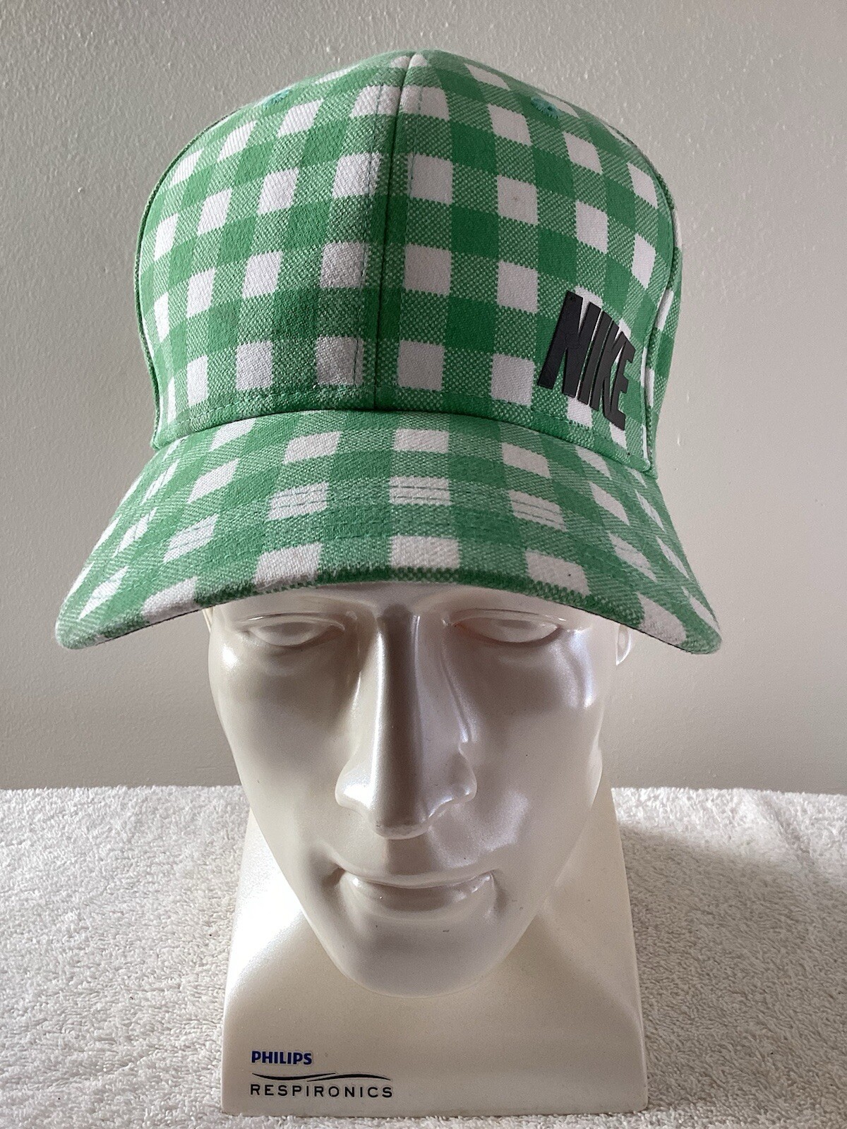 Nike Golf Green/White Checkered Fitted Hat Size M/L
