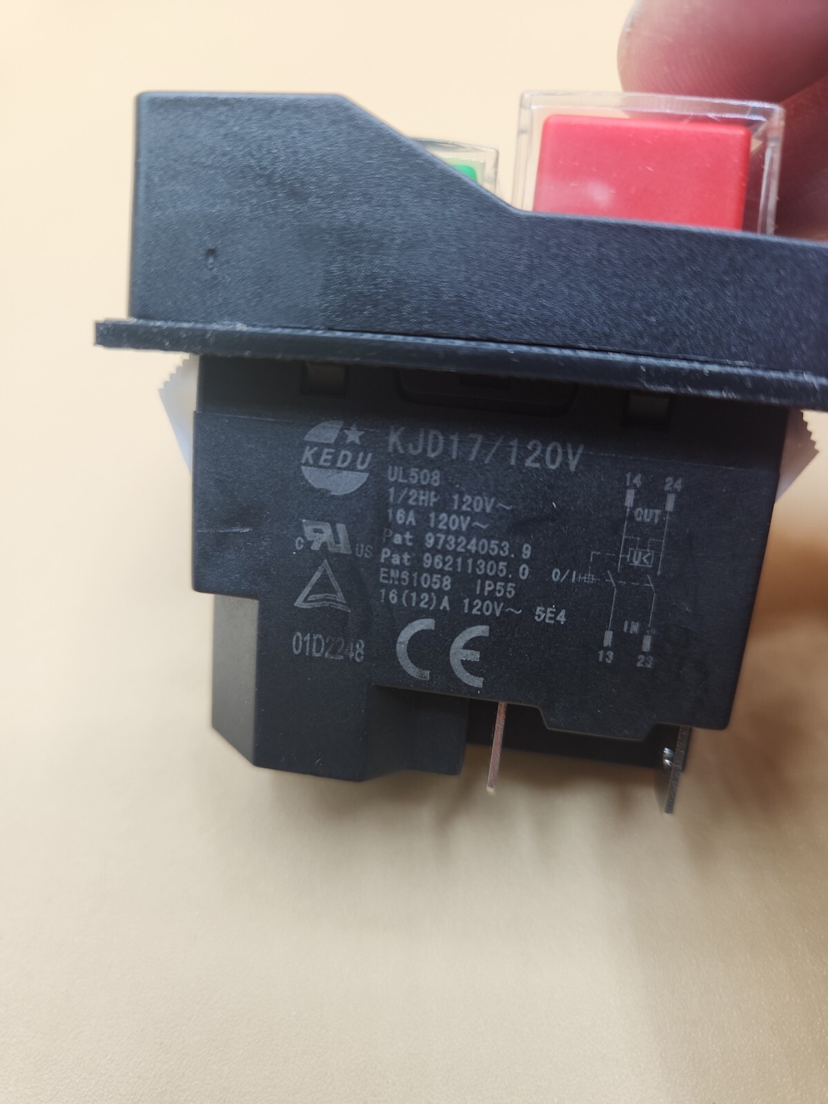 DeWALT 5140135-94 Magnetic Start Stop Switch 120V 16A 1/2 HP 4 Pin Prong