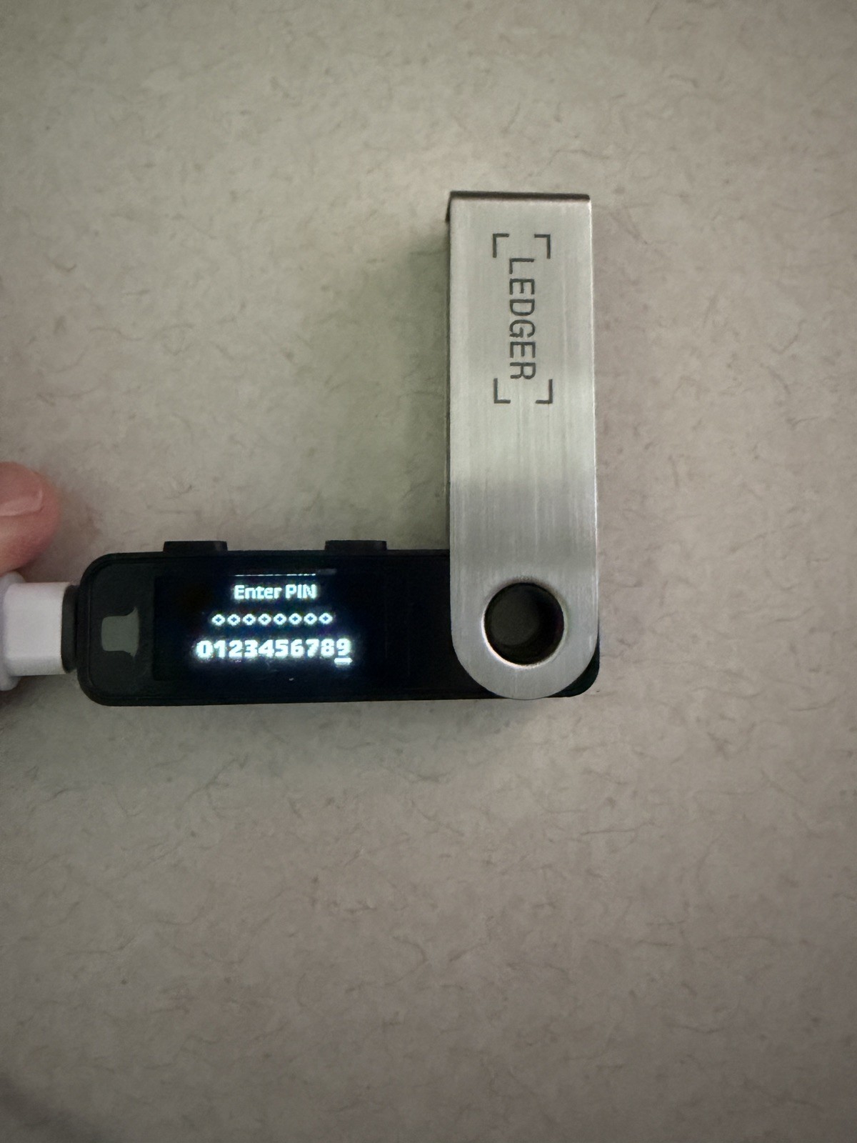 Ledger Nano S Plus Crypto Hardware Wallet - Matte Black (VG)