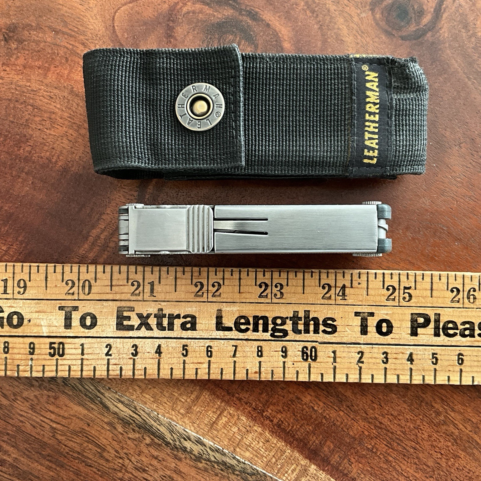 RETIRED Date Code 0310 (March 2010) Leatherman BLAST Multi-Tool w Leather Sheath