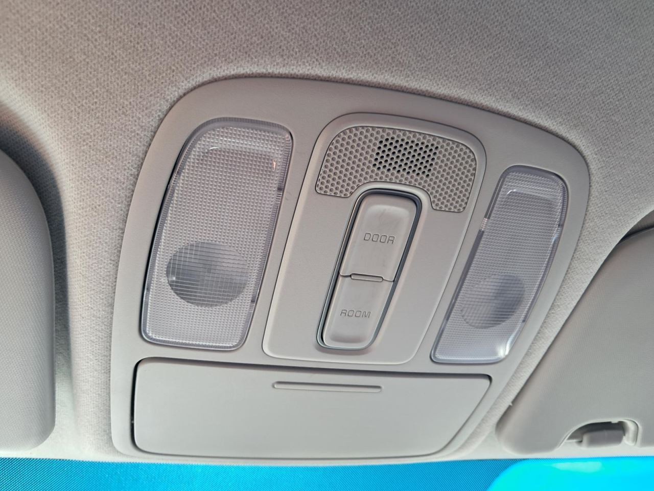SOUL 2015 Glove Box 4866998