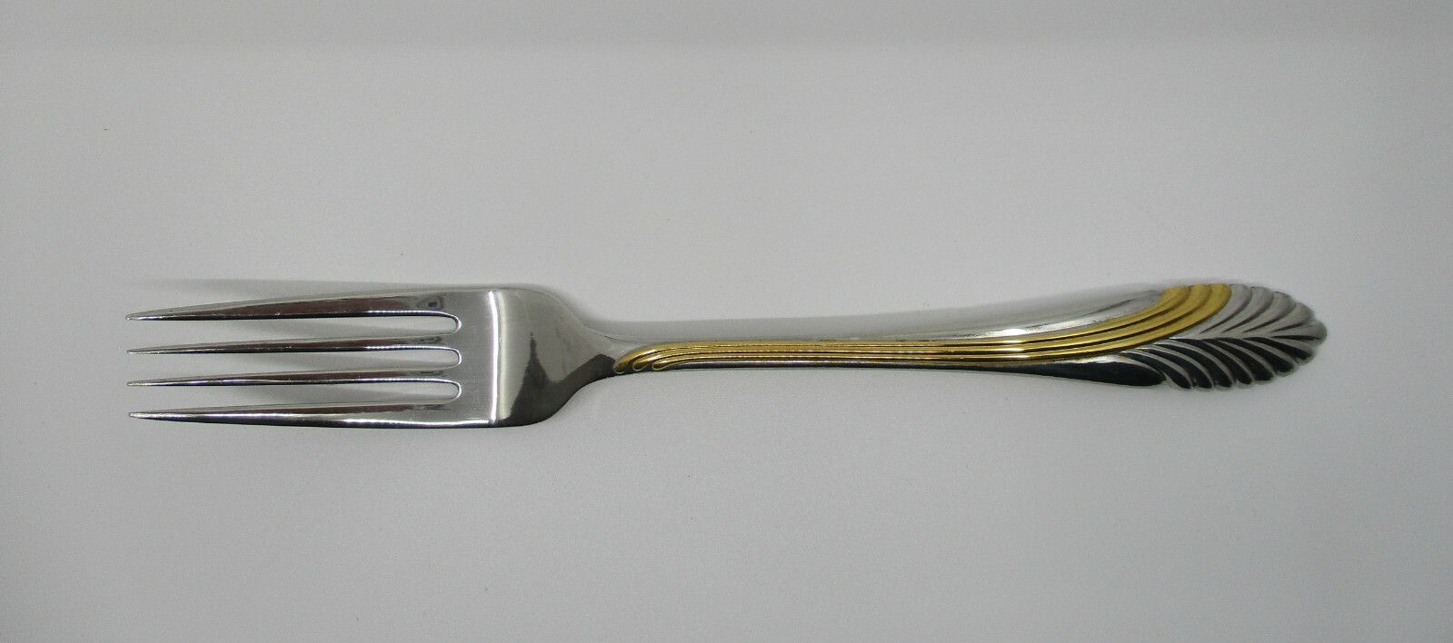 KIRK STAINLESS PALMYRA GOLD DINNER FORK  - 7  5/8"   10I