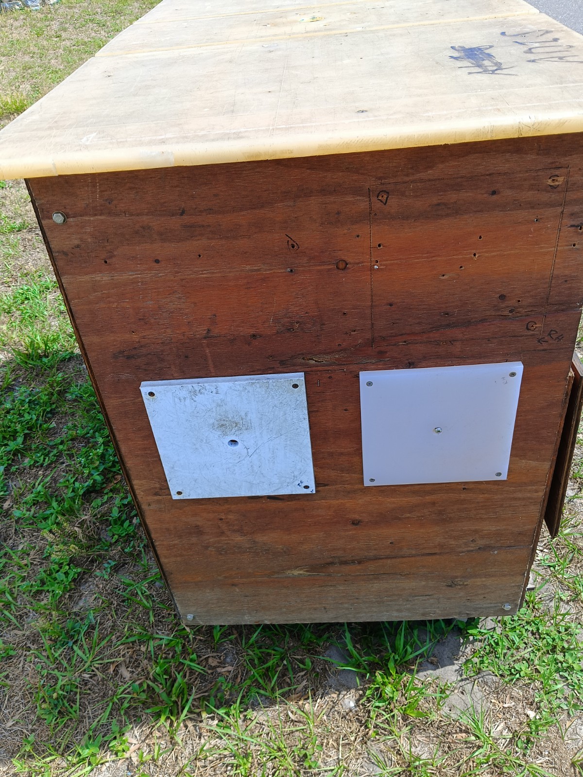 Work Bench On Wheels With Electric Outlet And Composite Top APA Plywood