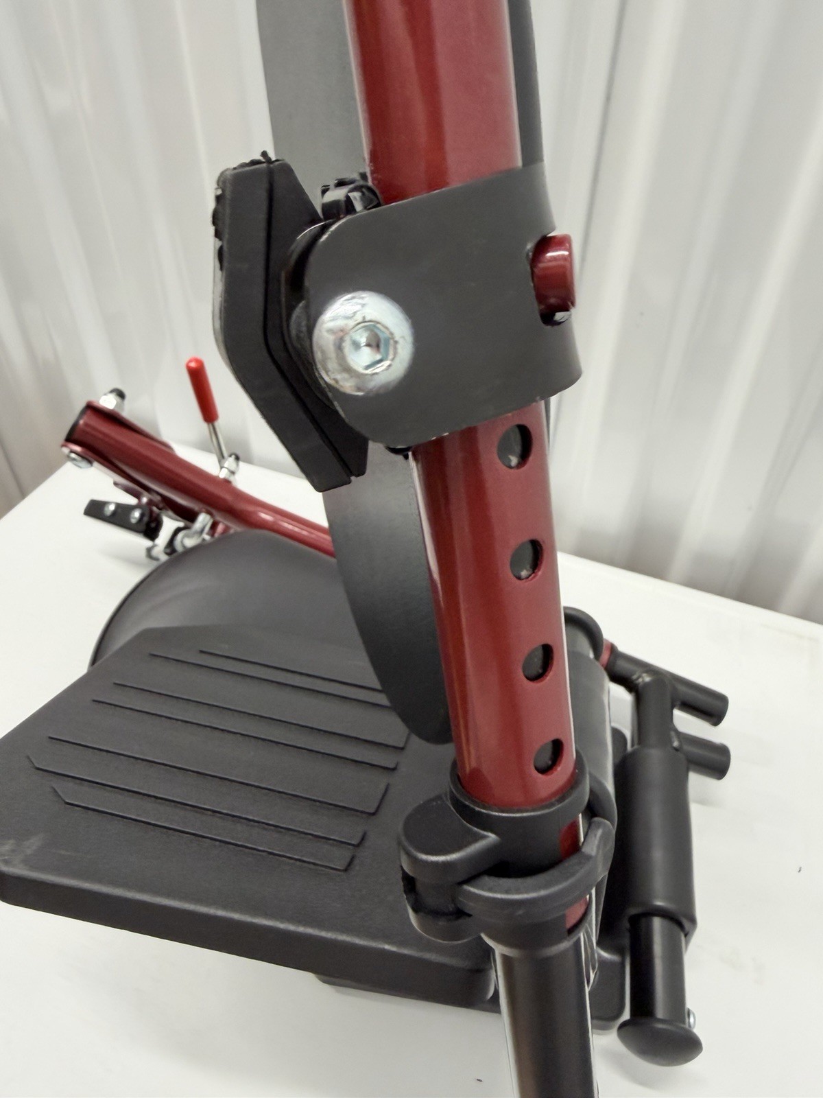 Red Wheelchair elevating Leg Rests w/Calf pad Non-Slip Footplates Compatible W/