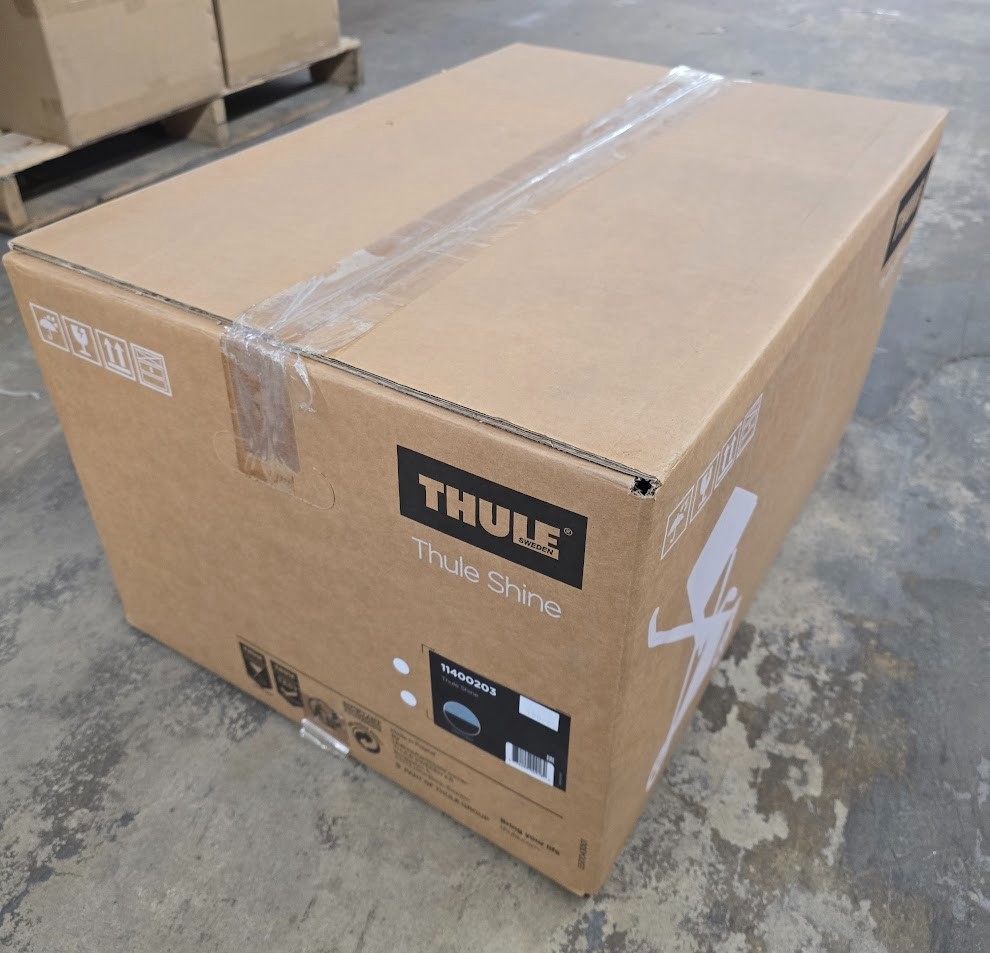 Thule Shine ALASKA -BRAND NEW!