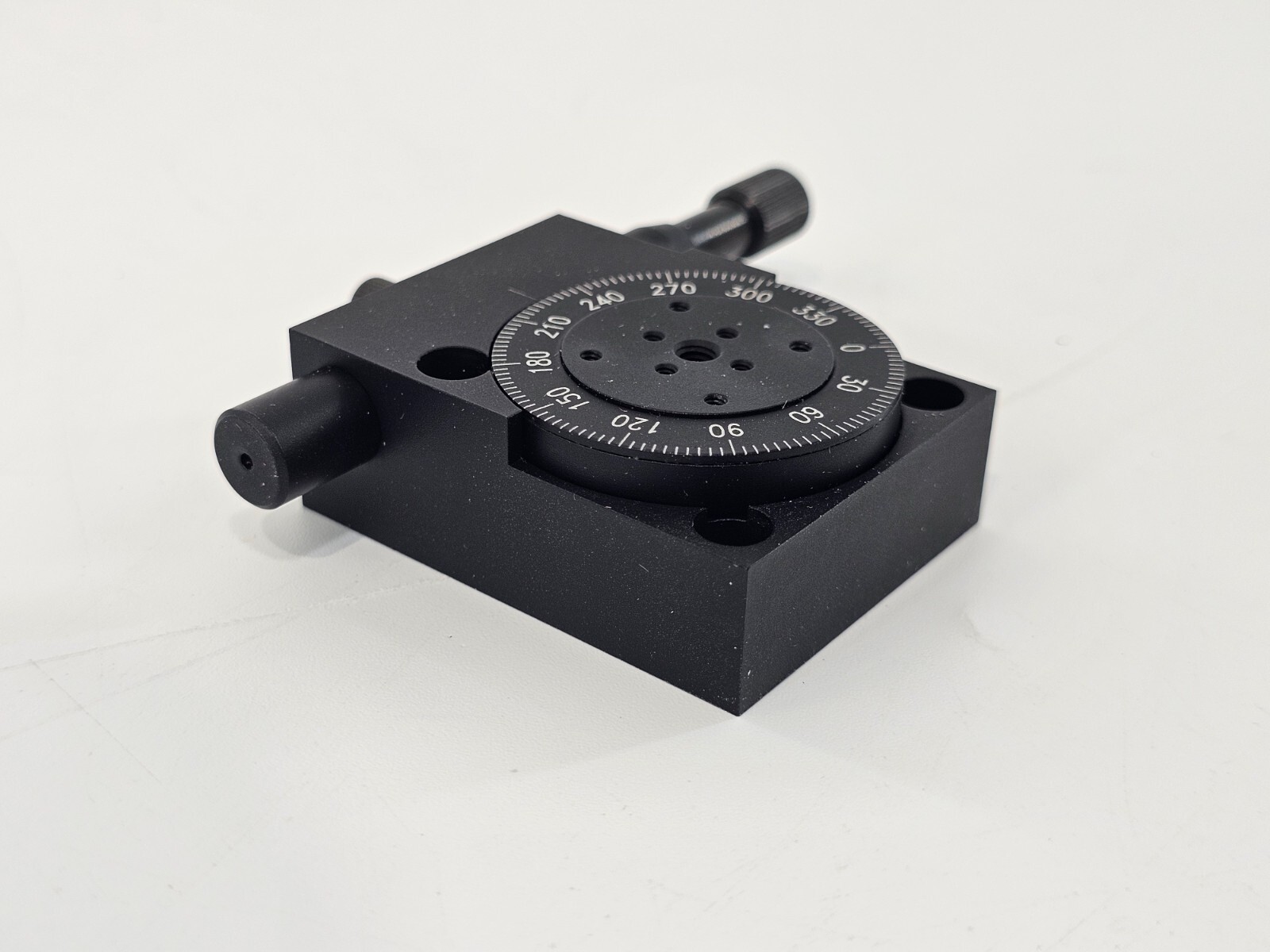CDHC GCM-1102M Rotation Stages