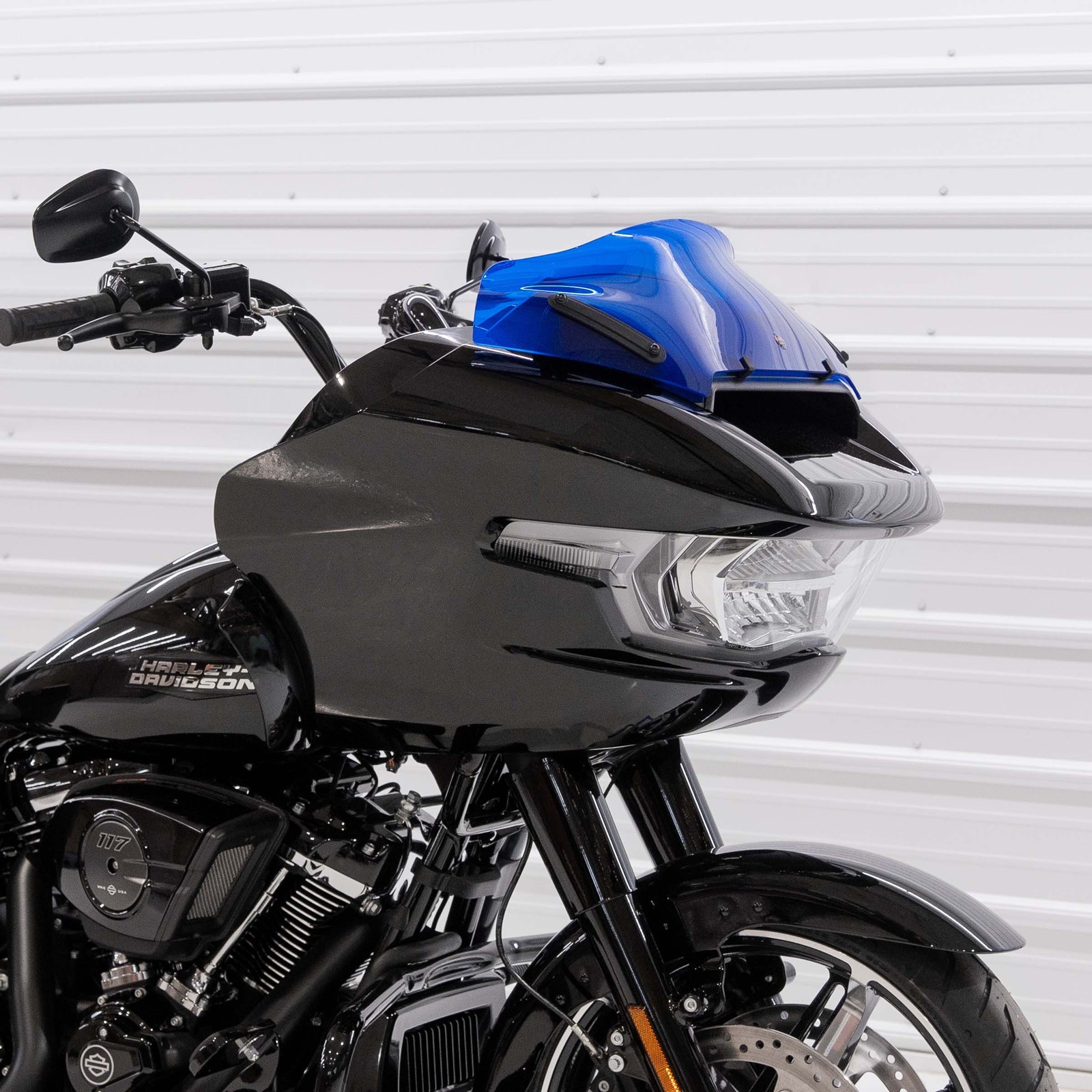 Klock Werks Kolor Flare 8" Blue Windshield for 2023-2026 Harley Road Glide FLTR