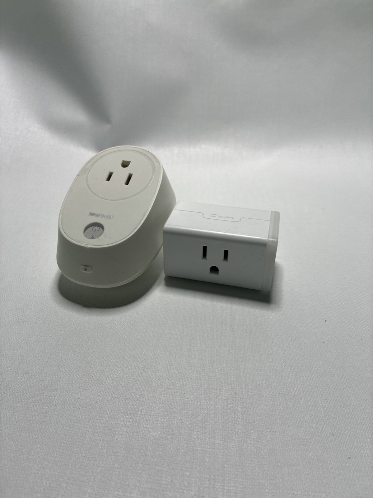TP-Link Kasa HS103 Smart Wi-Fi Plug & HS110 Plug