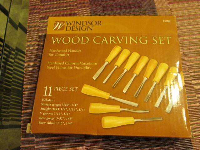 Windsor 11 piece wood handled carving set