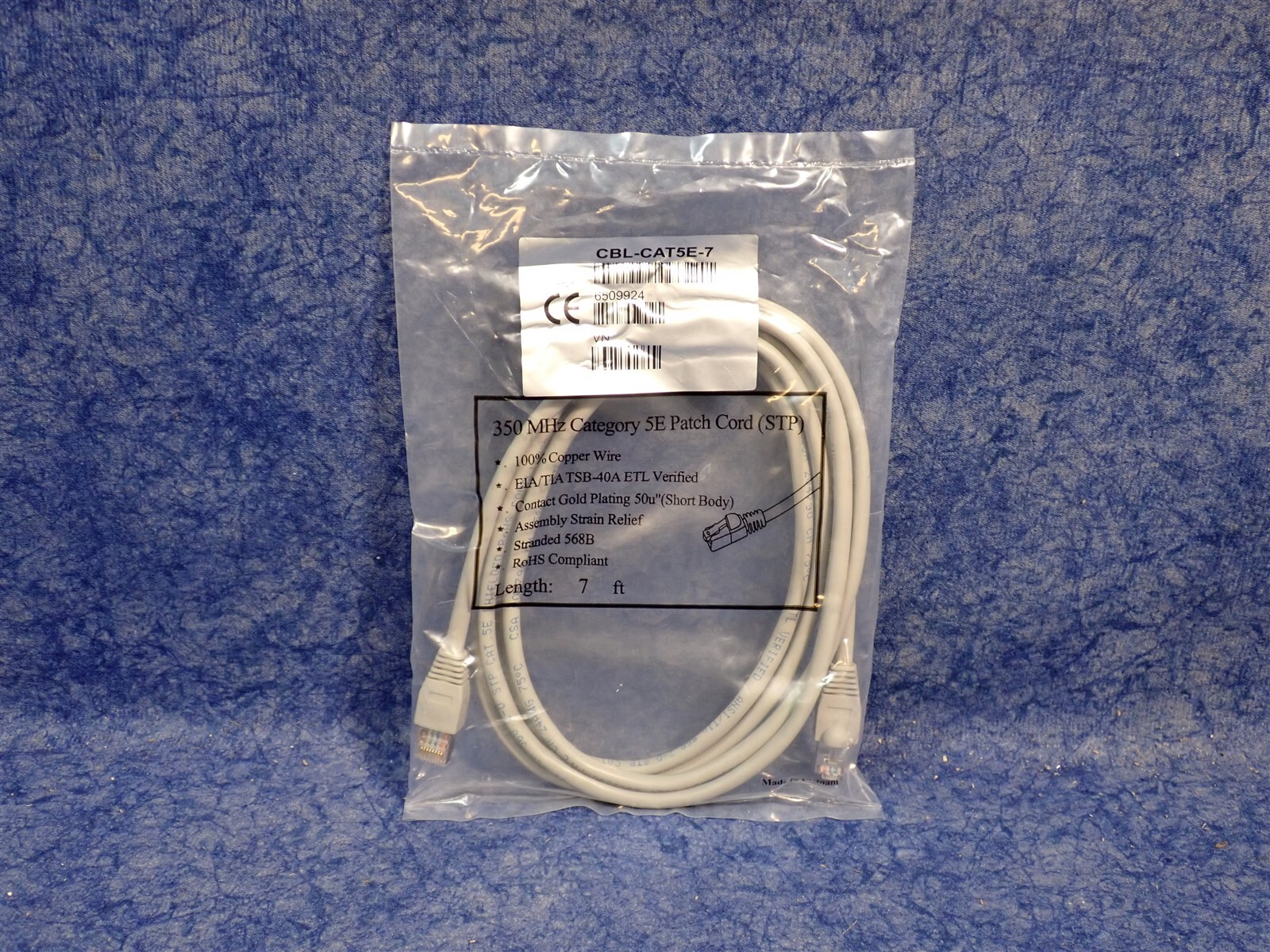 NEW Crestron CBL-CAT5E-7 CAT5e Cable, RJ45-to-RJ45, Black, 7 ft, 2.1 m (BN282)