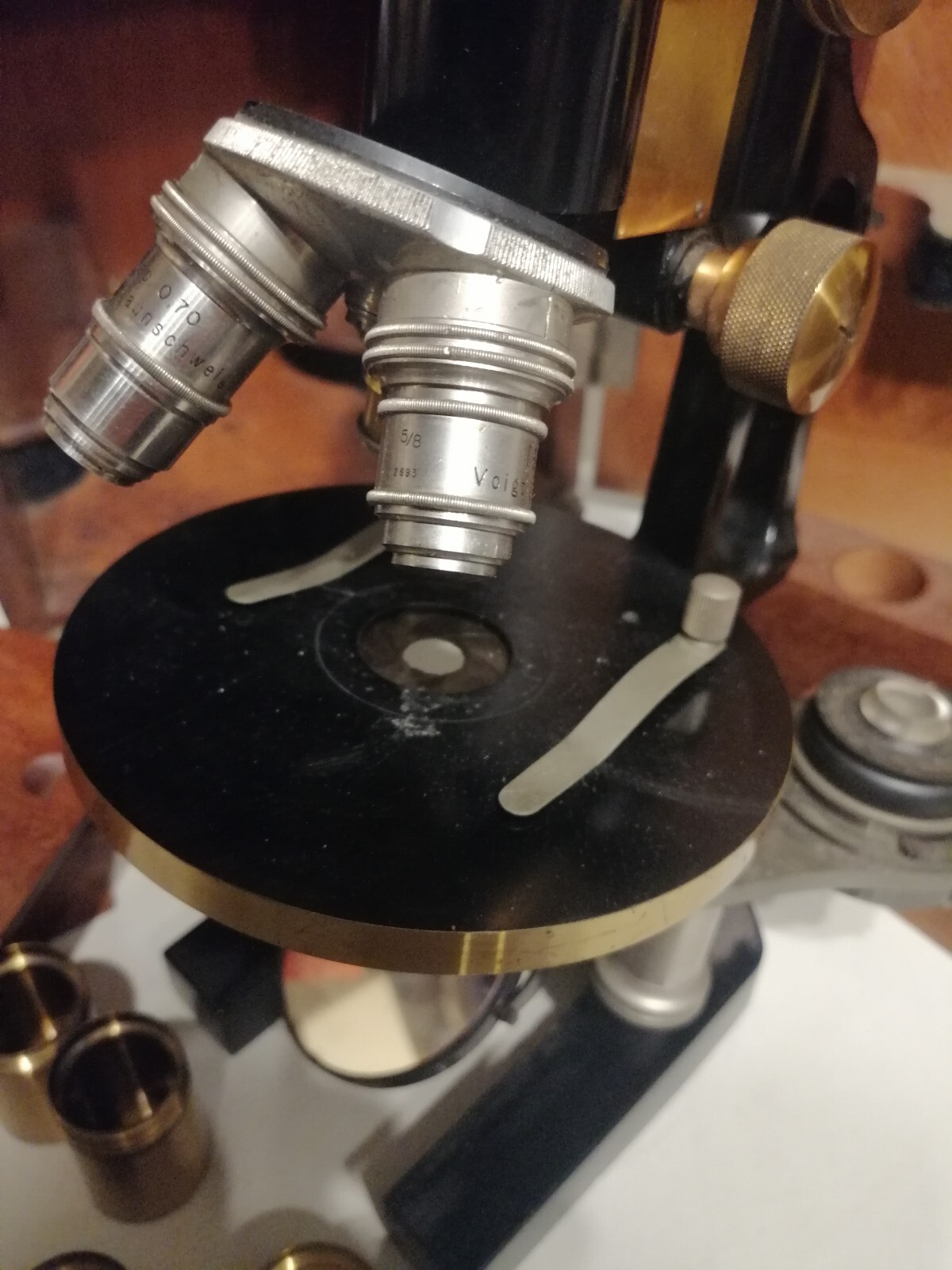 ANTIQUE MICROSCOPE VOIGTLAENDER BRAUNSCHWEIG AND CASE