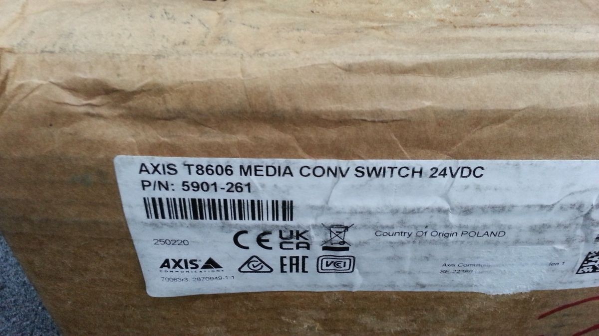 AXIS COMMUNICATIONS T8606 Media Converter Switch 24V DC