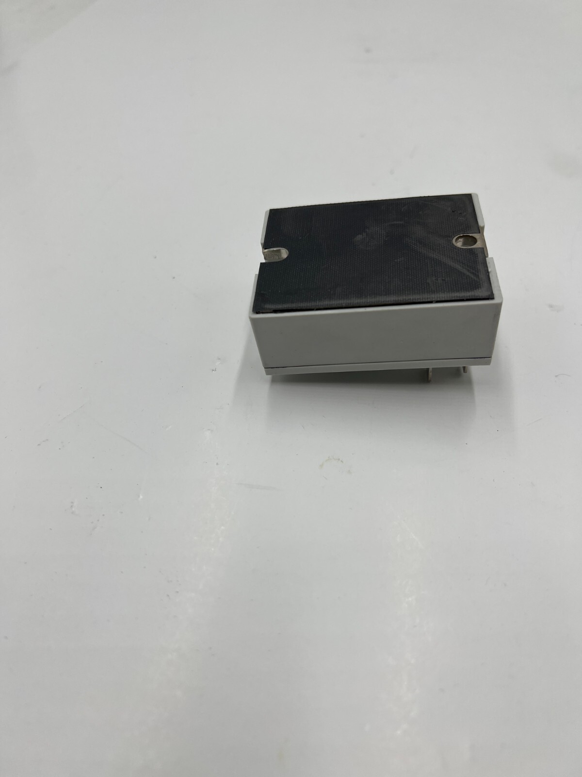 Crydom Solid State Relay 84140801 Dual Panle Mount 280VAC/25A 4-15VDC