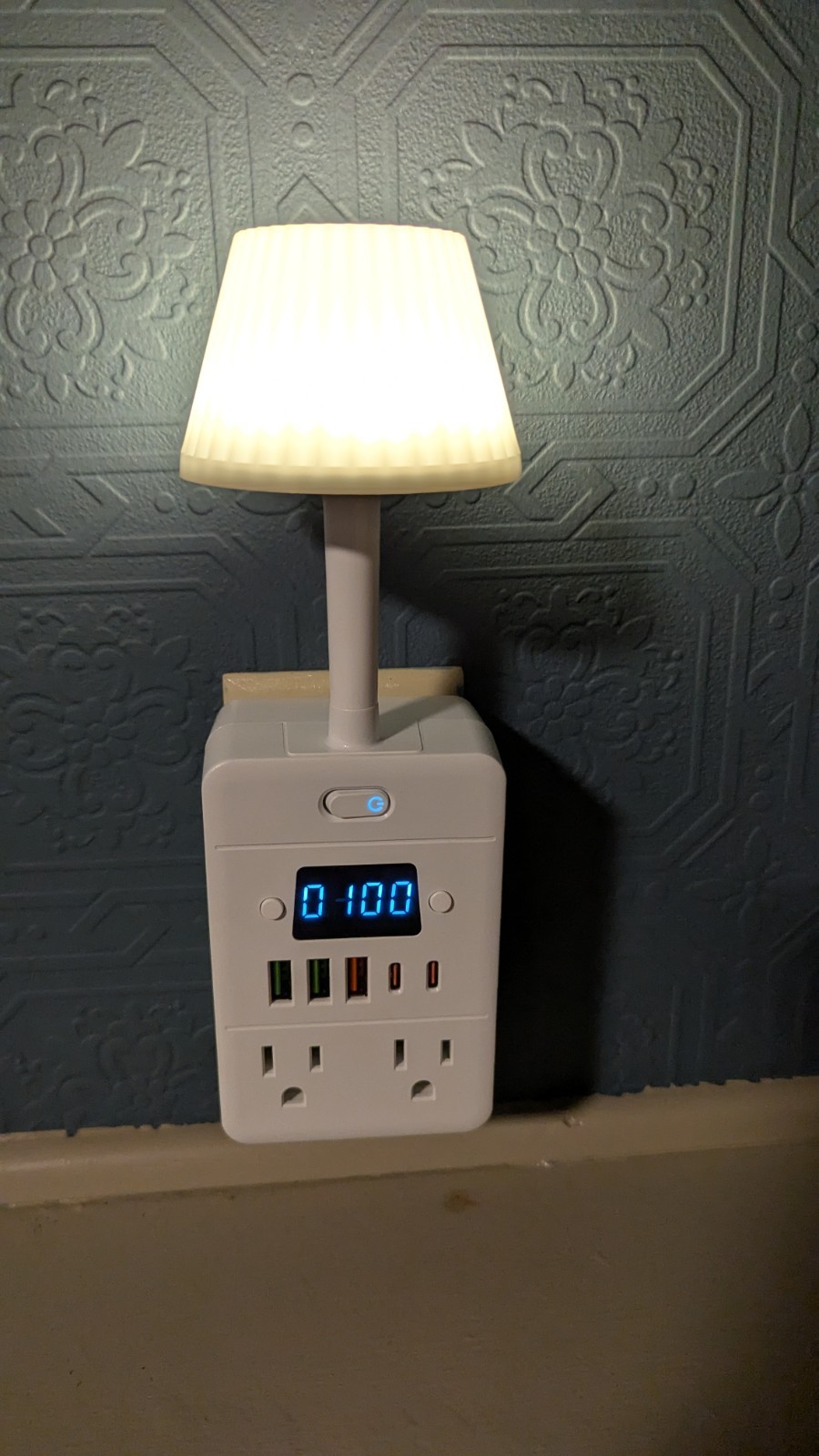 Surge Protector Outlet Expander, 4 Outlets 5 USB, Clock, Nightlight - White