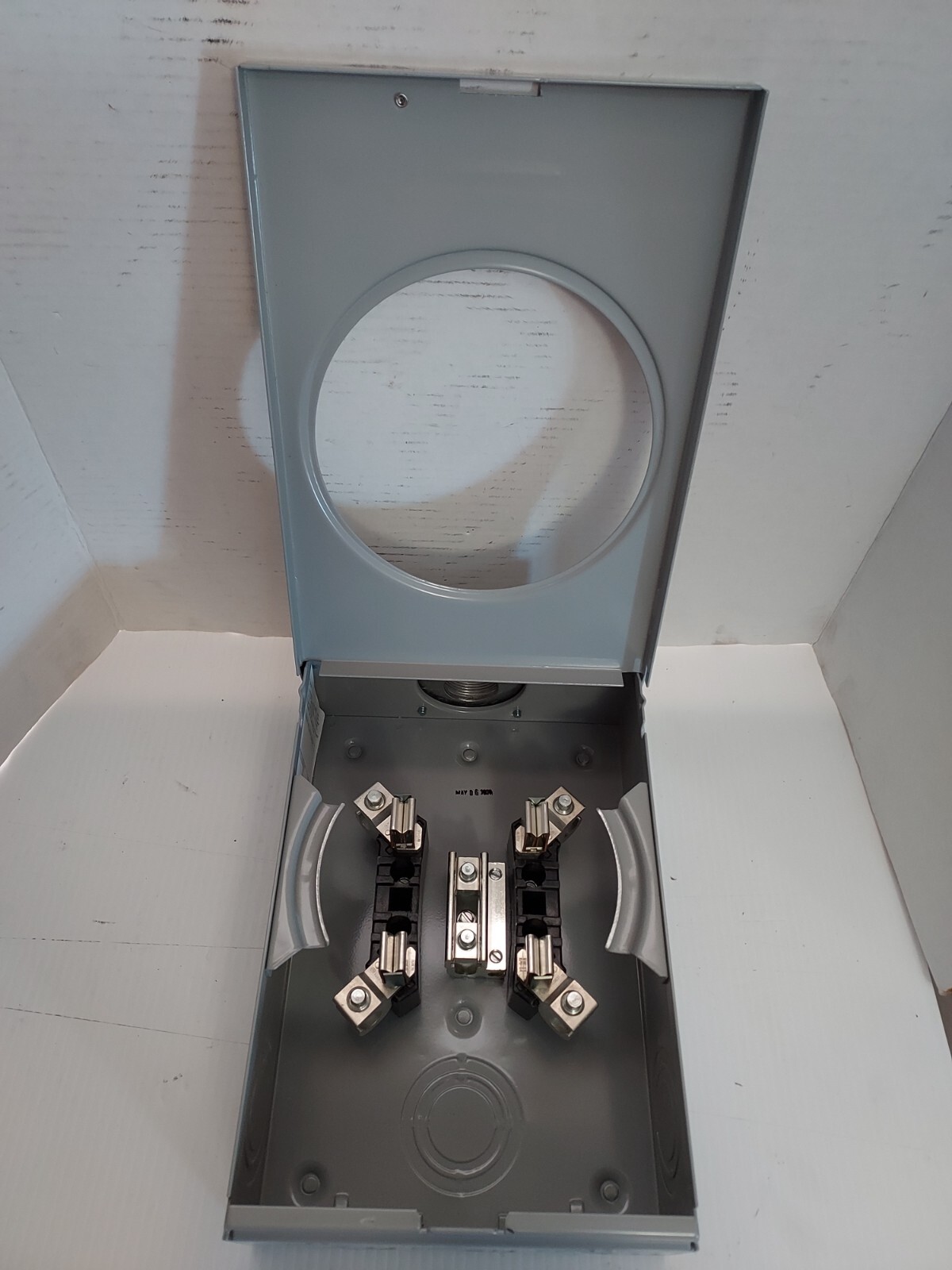 Siemens TALON UAT111-BG 135A 4-Jaw Meter Socket 600VAC 1-PH 3-Wire Type UAT-1