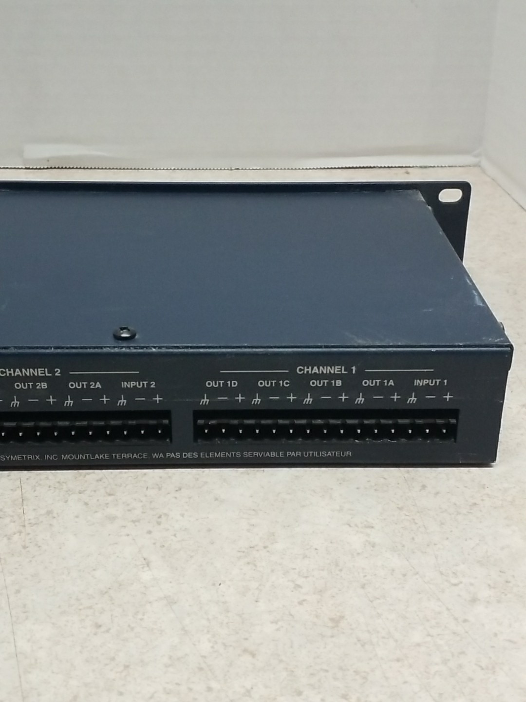 Symetrix 581 E Distribution Amplifier Powers On, Untested Electronics