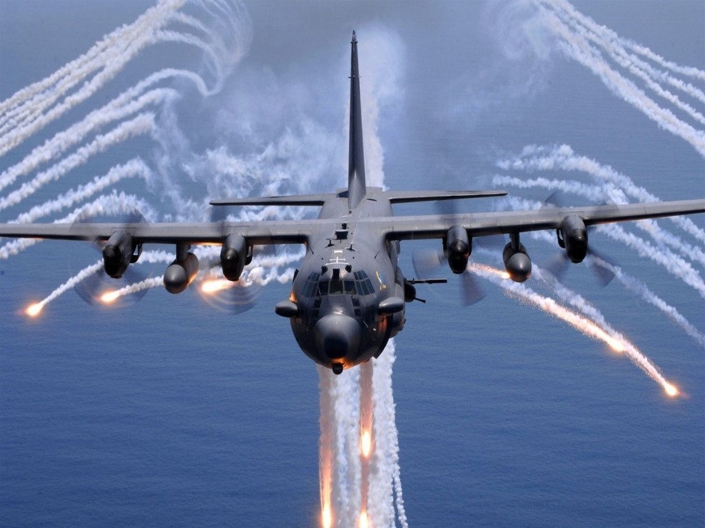 760 War Plane Images on CD (G8)