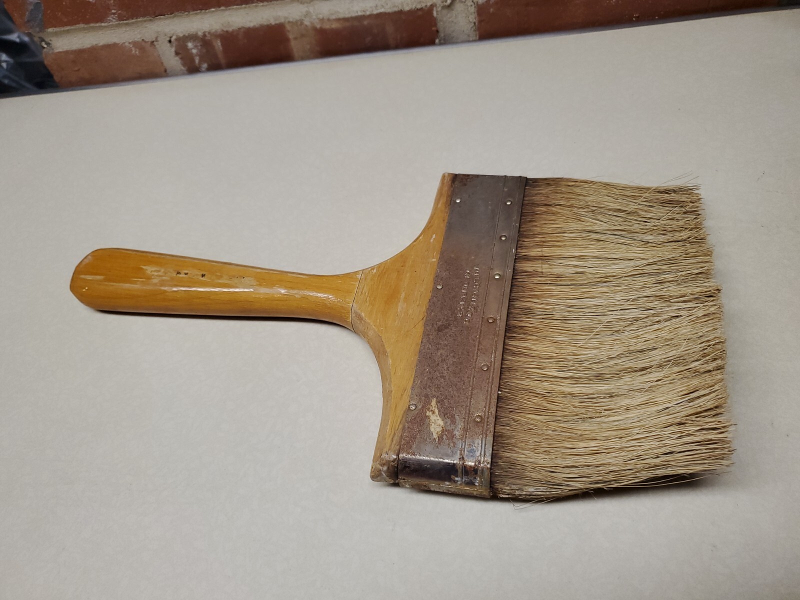 Vintage Bakers Large 13.25 By 7 Inch Wide Horse(?) Hair Paint Brush