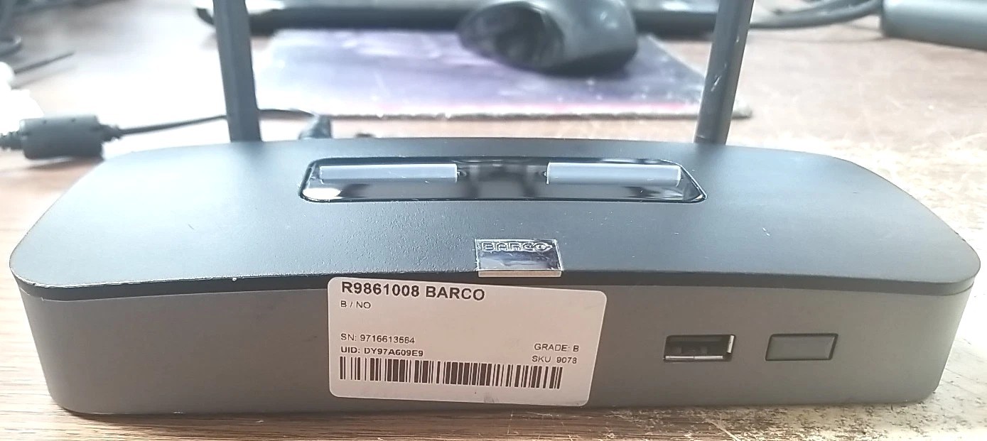 Barco ClickShare R9861008 Wireless Presentation System. *READ⬇️*