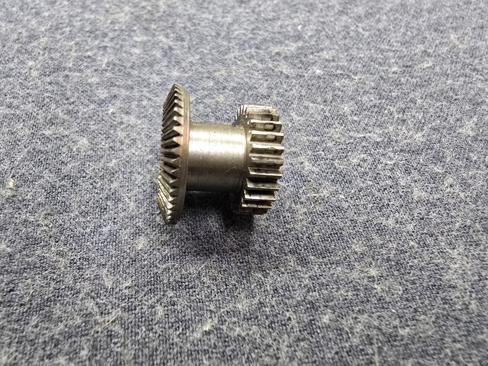 Collins R-390A Ham Radio Receiver Part -Small Chrono Gear