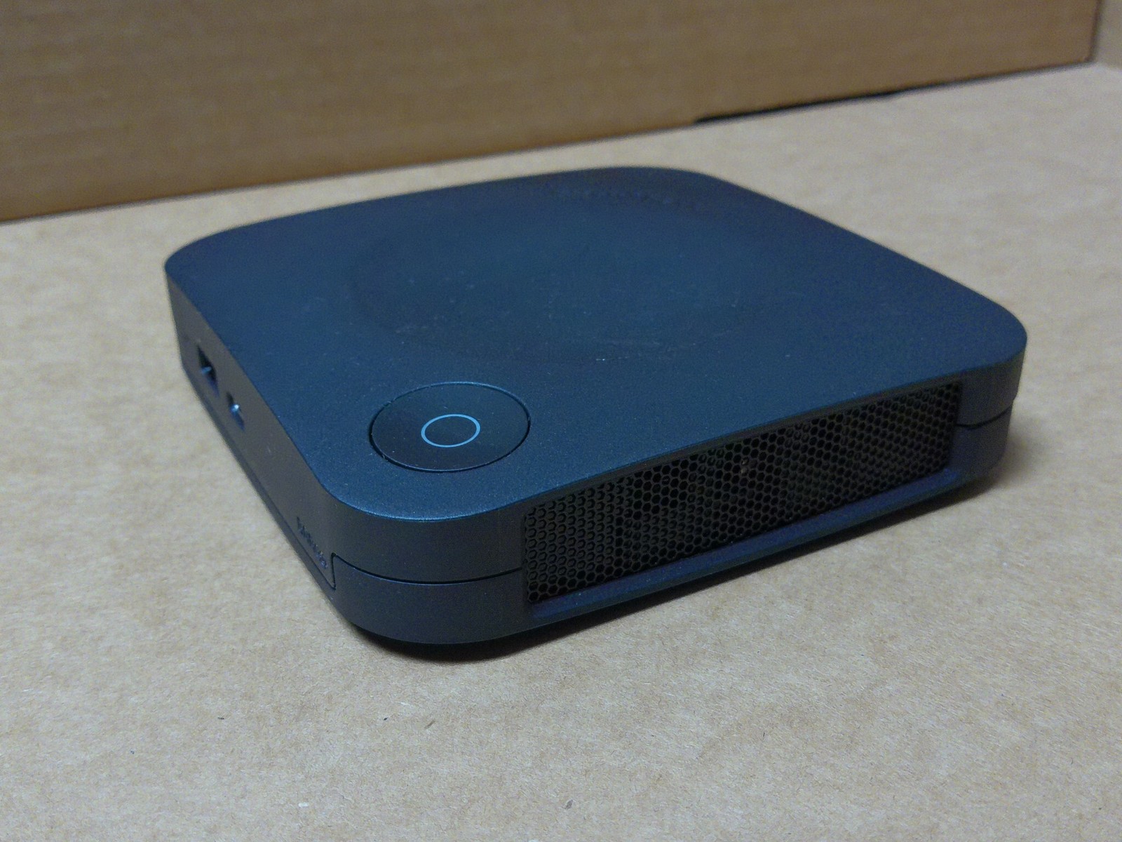Barco ClickShare CX-20 Wireless Conferencing System for Small Meeting Rooms