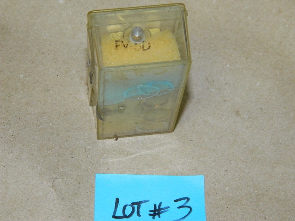 Clippard FV-5D 4 Way double Plunger Valve NEW LOT # 3