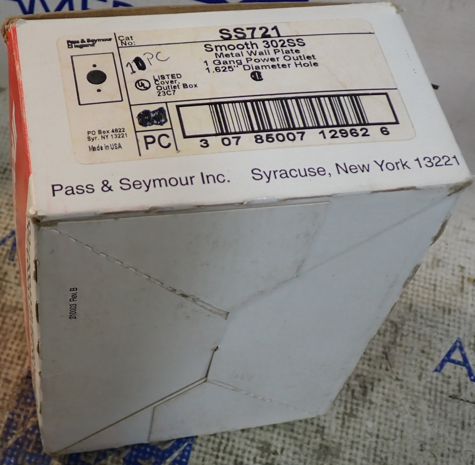 BOX OF 10 NEW - Pass & Seymour Inc. SS721 Smooth 302SS Metal Wall Plates