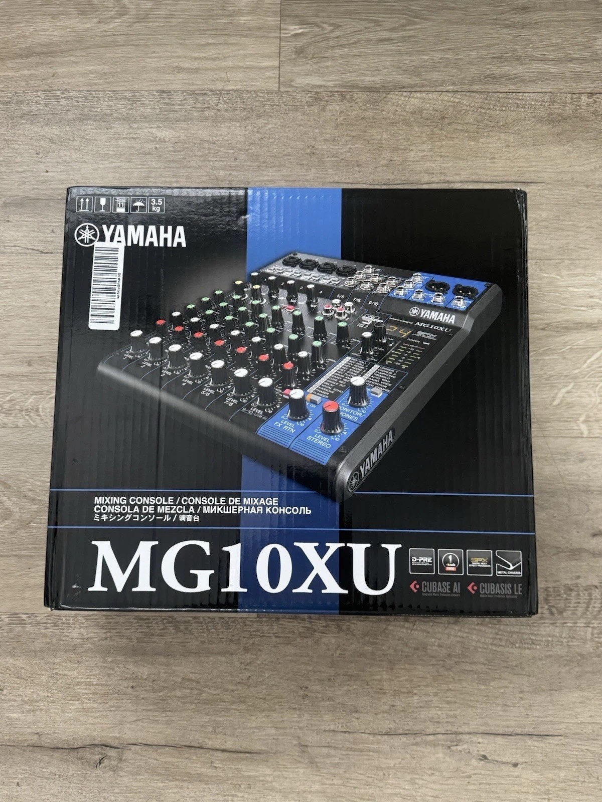 Yamaha MG10XU 10-Channel Stereo Mixing Console Black. New Open Box Never Used