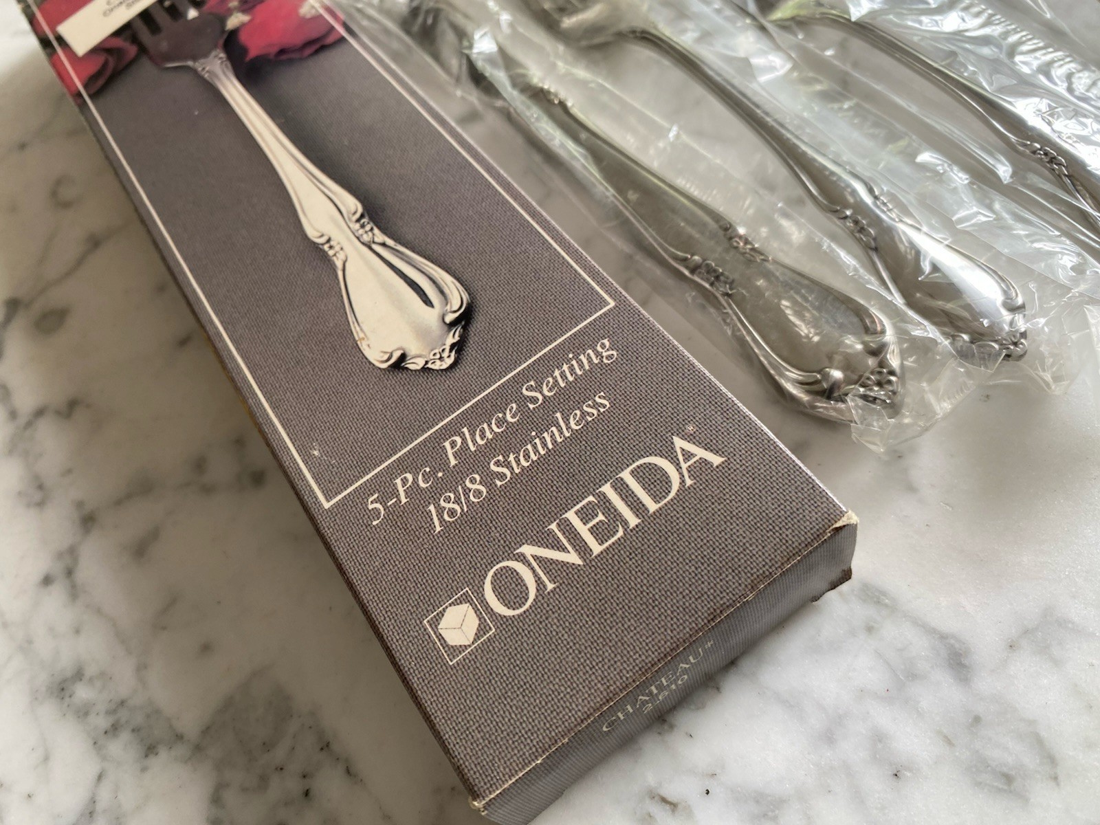 Stainless Oneida flatware 18/8 - Five piece place setting Chateau new old stock