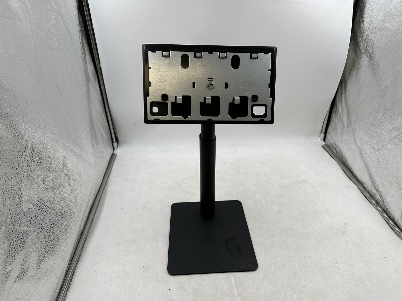 LG UltraFine 5K 27" VESA Mount + Cover 27MD5KA 27MD5KB 27MD5KL Display Monitor