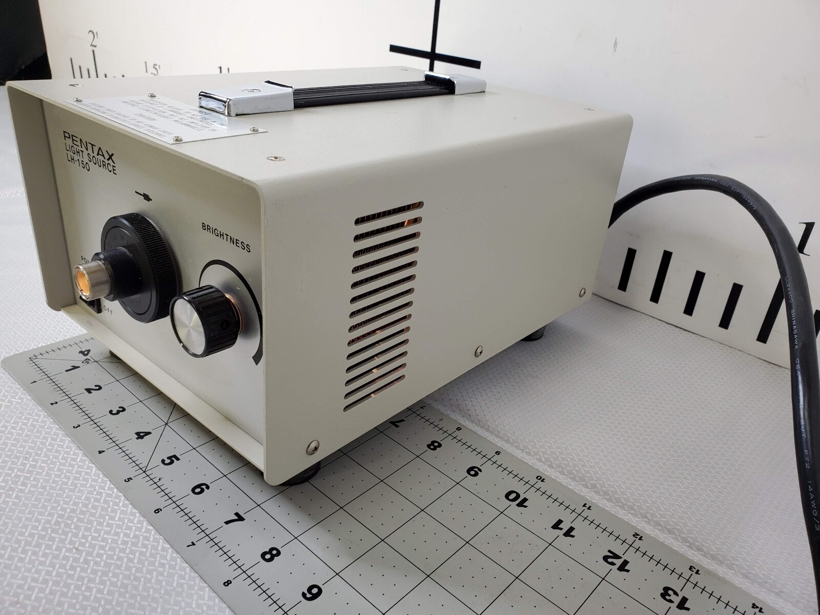 Pentax Lab Light Source LH-150