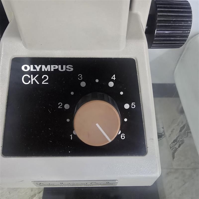 Olympus CK2 Inverted Trinocular Microscope W/ULWCD 0.30 Condenser -35