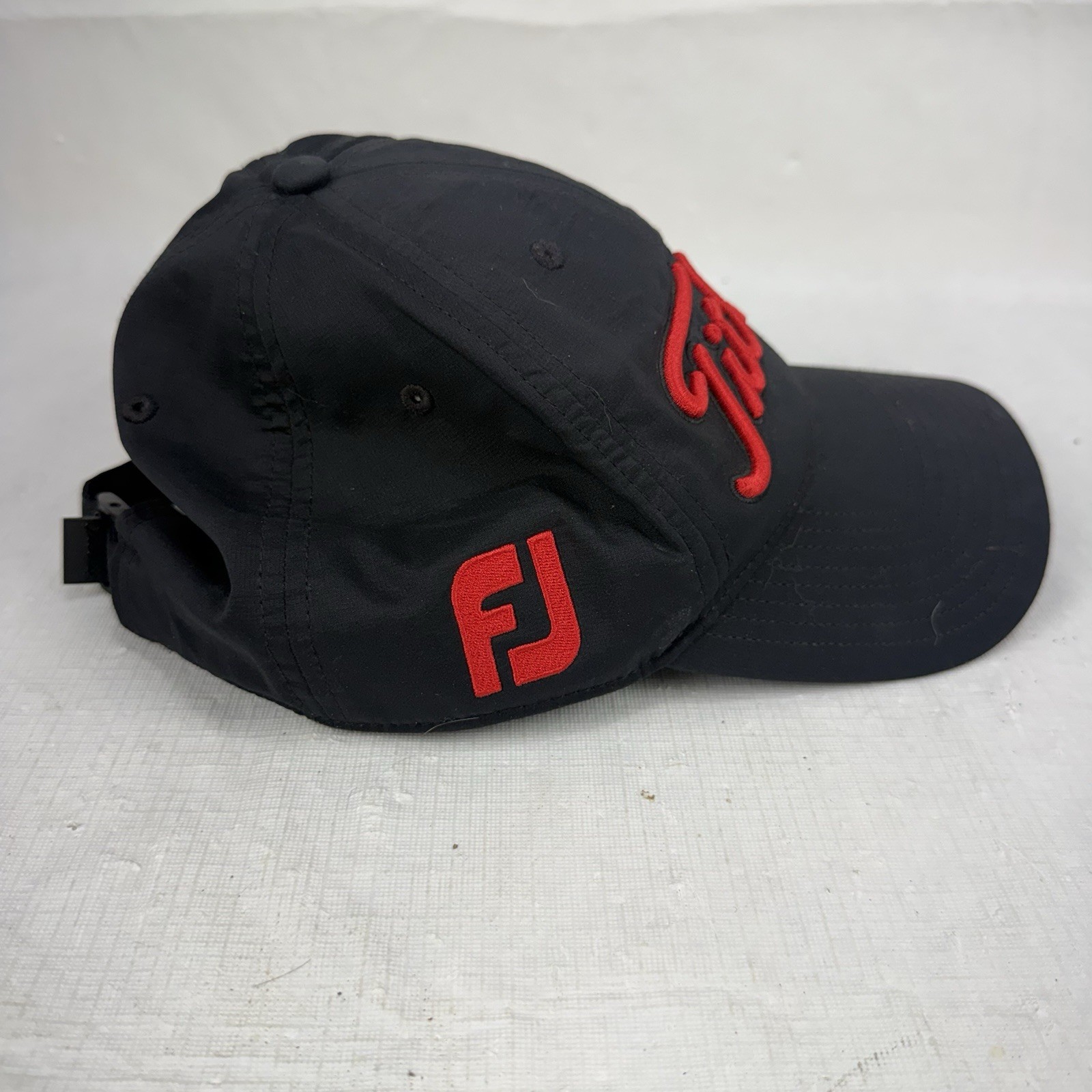 Titleist Pro V1 Footjoy Cap Hat Embroidered Golf Strapback Black Red