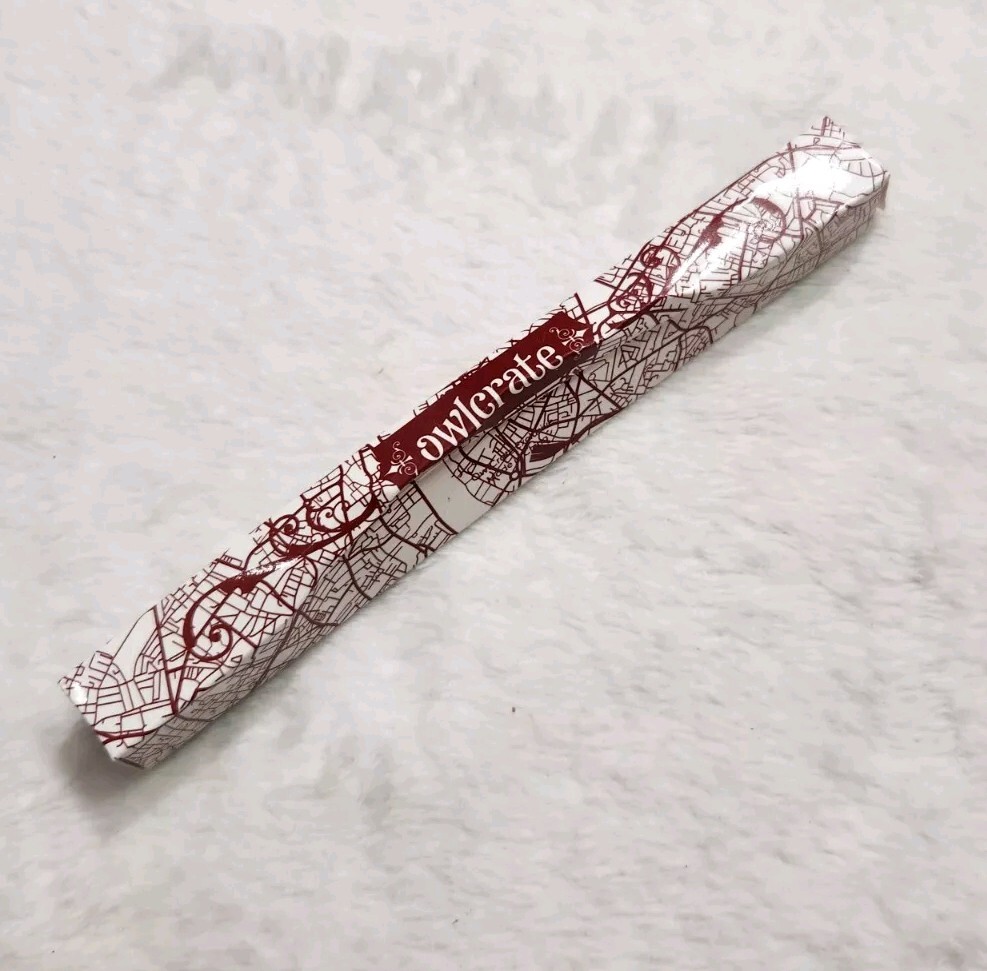 OWLCRATE EXCLUSIVE A DARKER SIDE OF MAGIC PEN MAY 2024 TRAVERSE THE REALMS