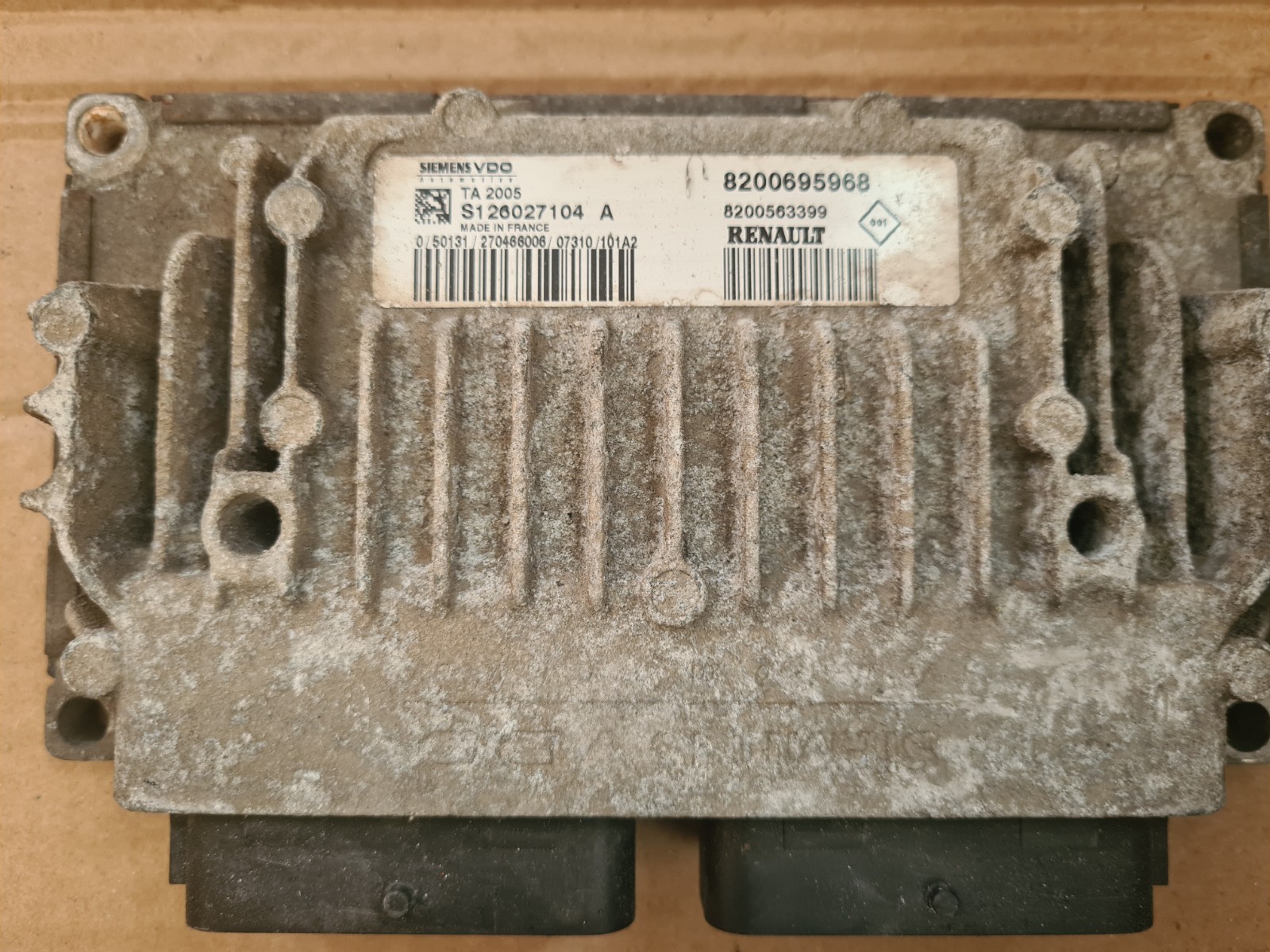 8200695968 RENAULT Gearbox transmission control module ecu S126027104