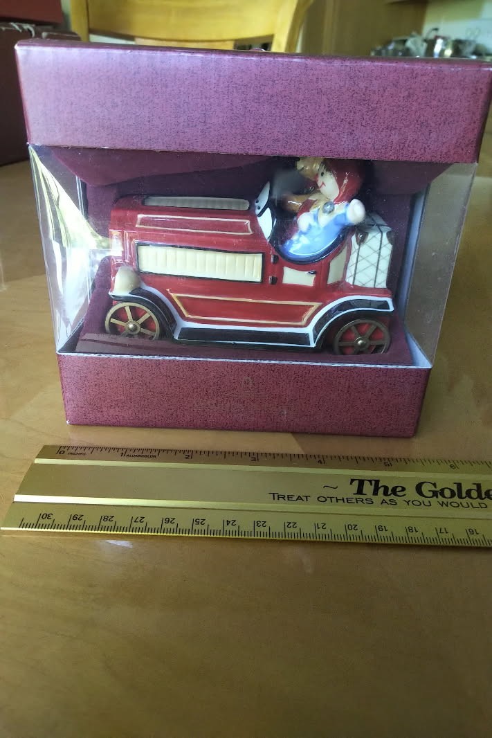 Villeroy & Boch Christmas Teddies Car with Teddy Bear toys rare HTF