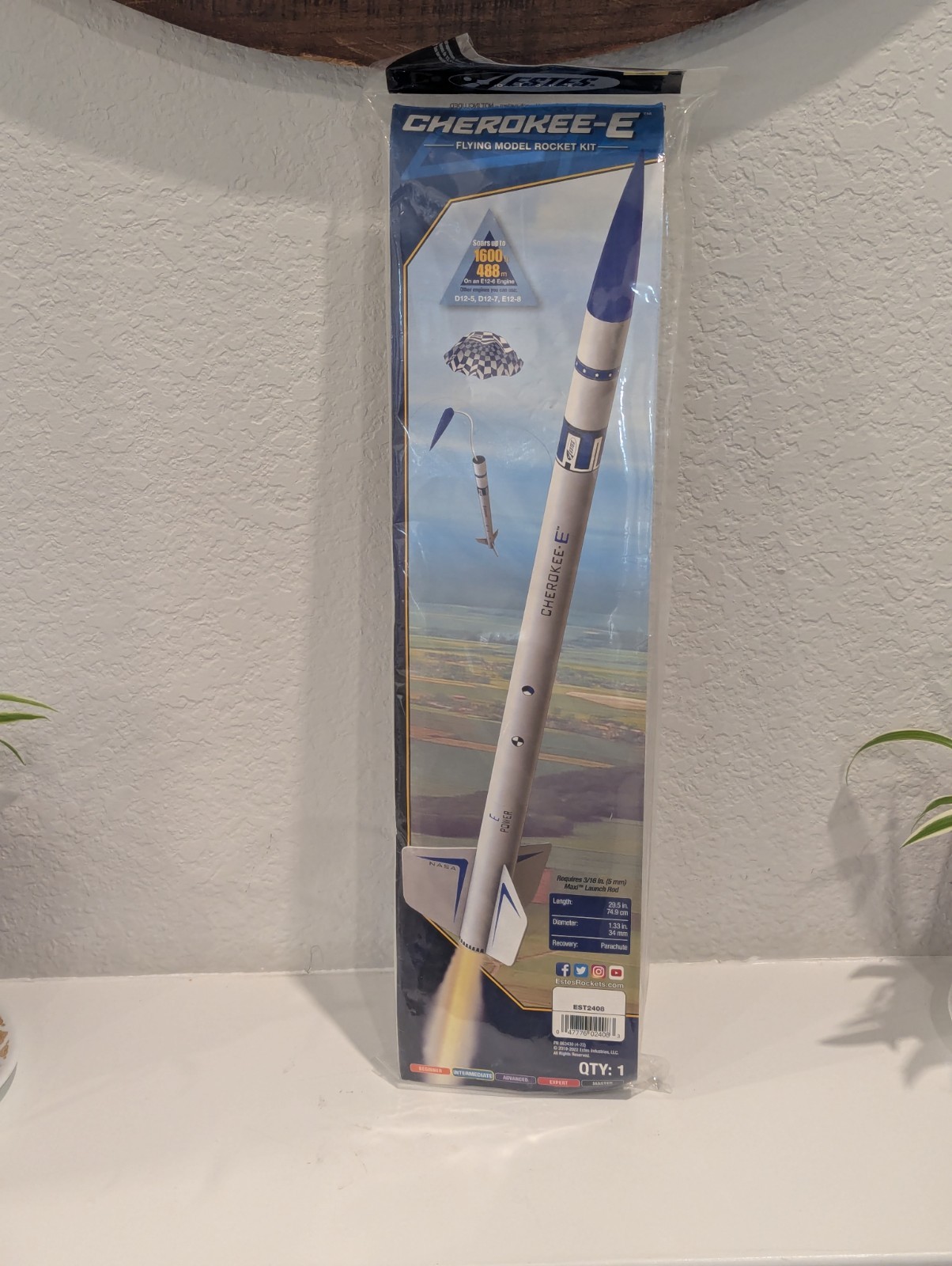 ESTES CHEROKEE-E MODEL ROCKET KIT SKILL: INTERMEDIATE flying space EST2408 NEW