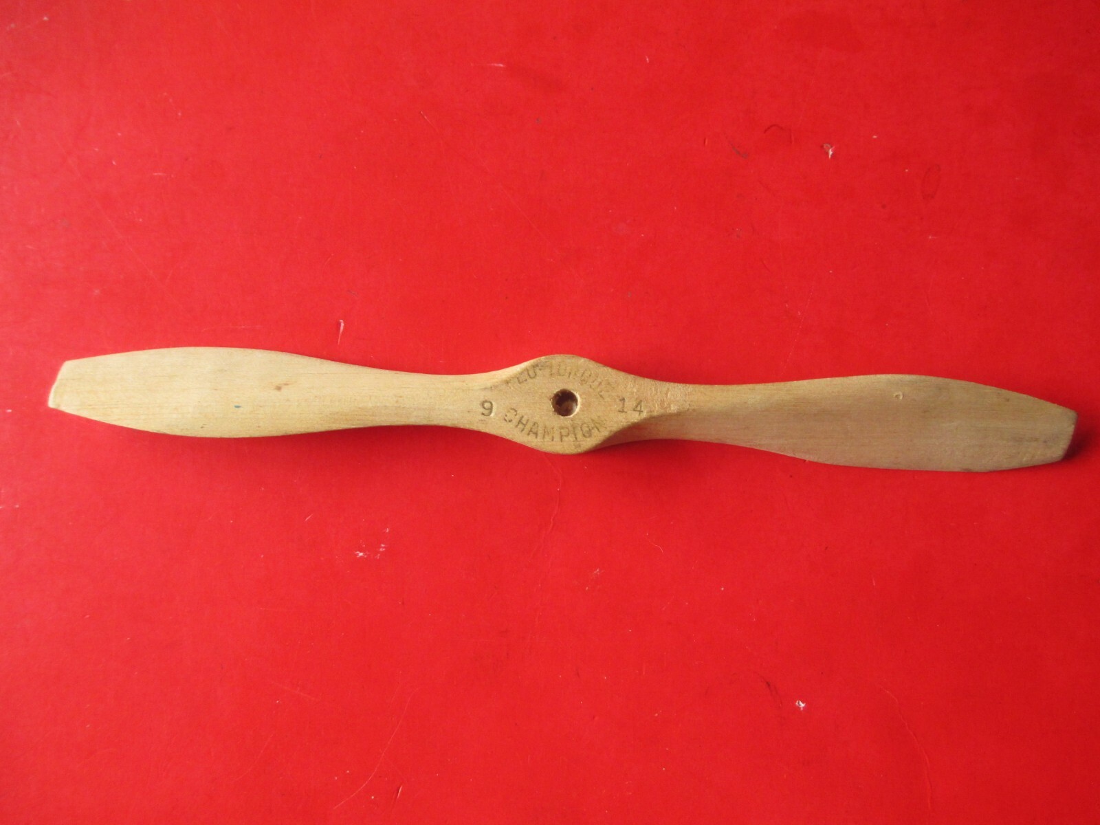 NEW VINTAGE RARE CHAMPION LO-TORQUE  9"X 14 WOOD  PROPELLER.