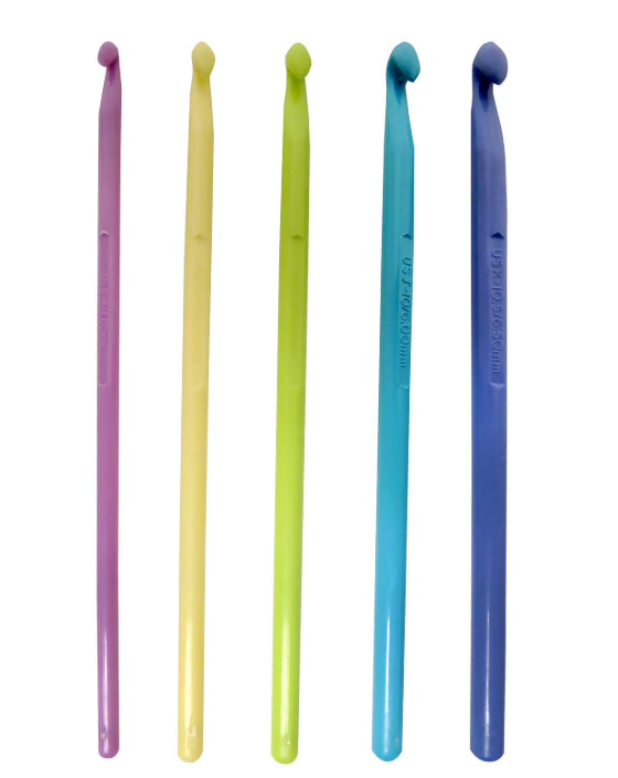 Simplicity Boye Plastic Crochet Hook Set - 5 Color-Coded Hooks - Sizes G to K