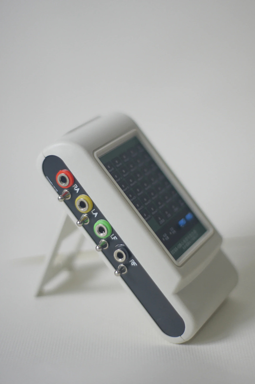 ECG Signal Generator Signal Source Simulator Can Load Waveform Data
