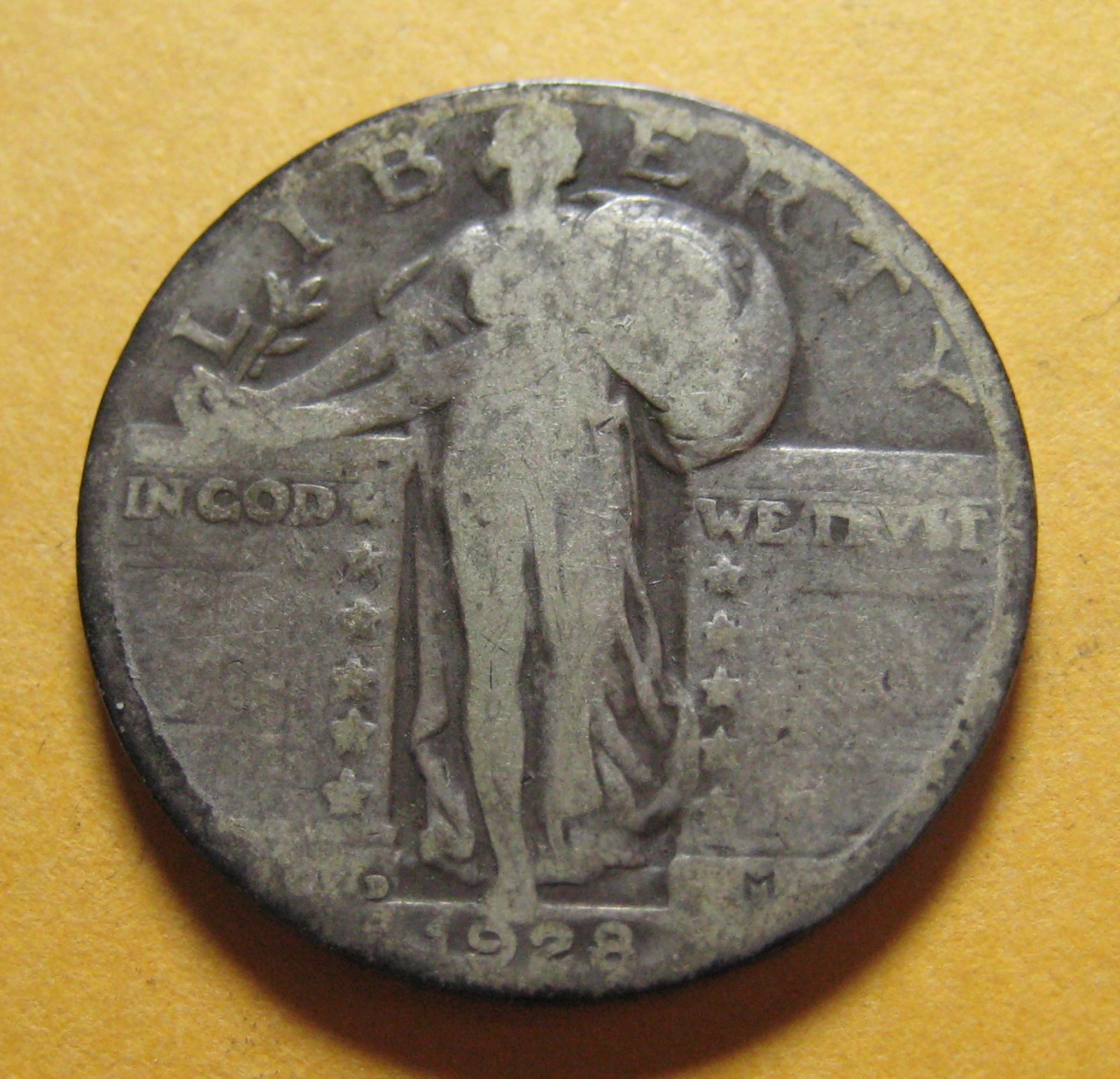 1928 D  Standing Liberty  Quarter - 90% Silver -* (P4881)