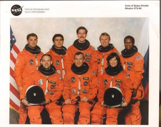 STS 89 CREW 8 X 10" PHOTOGRAPH VINTAGE NASA JSCCL161 SPACE SHUTTLE ENDEAVOUR VGC